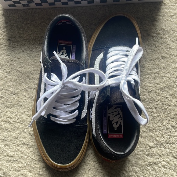 Boys 5.5 vans old school black and brown - Picture 3 of 7